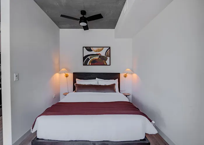 Hotel Sentral Sol Modern Phoenix
