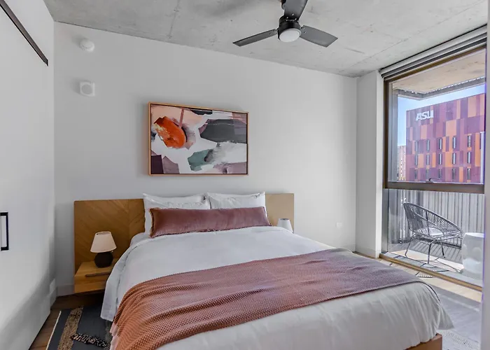 Hotel Sentral Sol Modern Phoenix